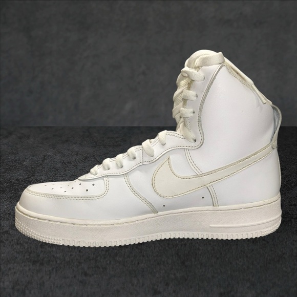MSRP $130 Nike Air Force 1 High '07 Men's Shoes Sz 10 pre-owned Great condition - Picture 3 of 14